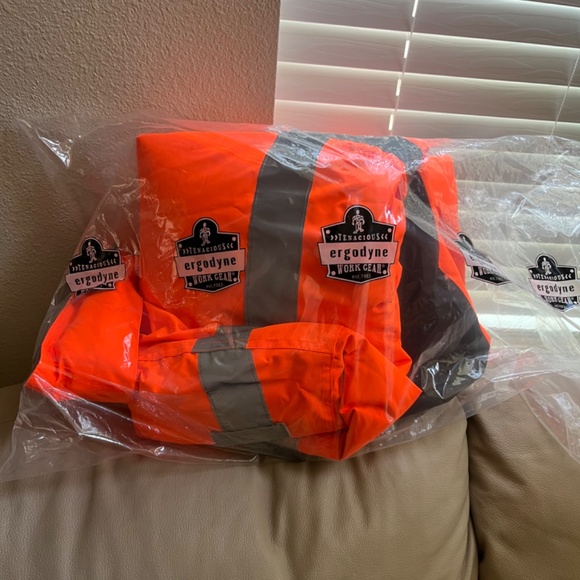 Tenacious Ergodyne Work Gear - Picture 3 of 4